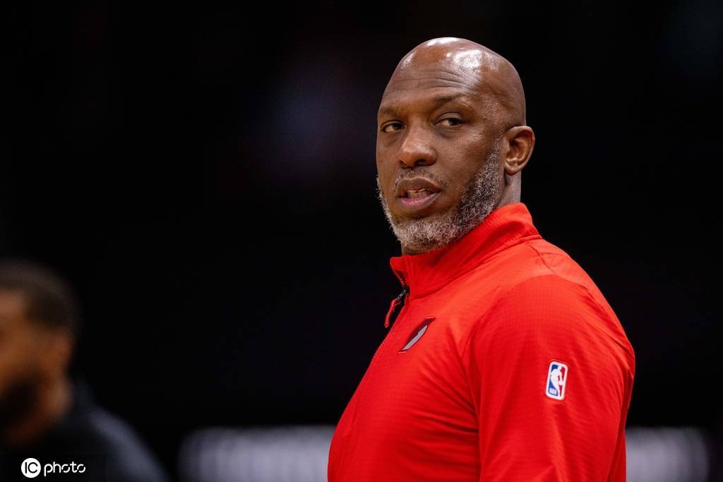 比卢普斯是历史唯一一位 对乔科詹胜率均为正的球员